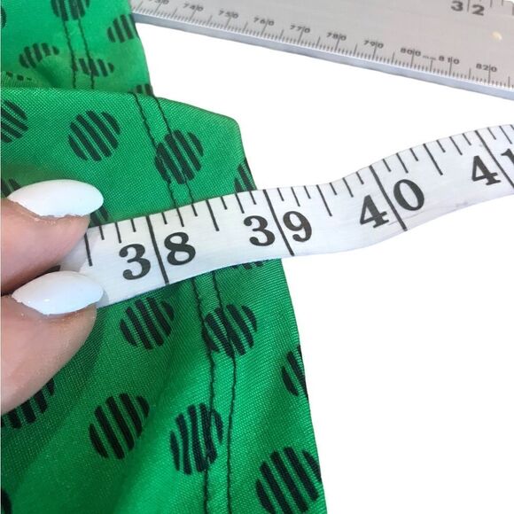 Green Dress with Black Dots Size Medium - Picture 8 of 8